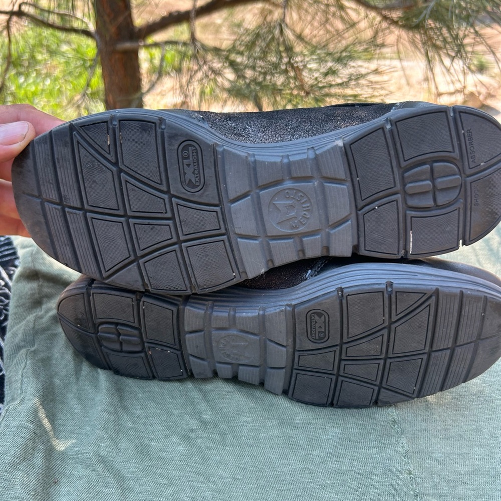 Mephisto Runoff Air Jet System sneakers in size 6.5 for women. - Picture 8 of 9